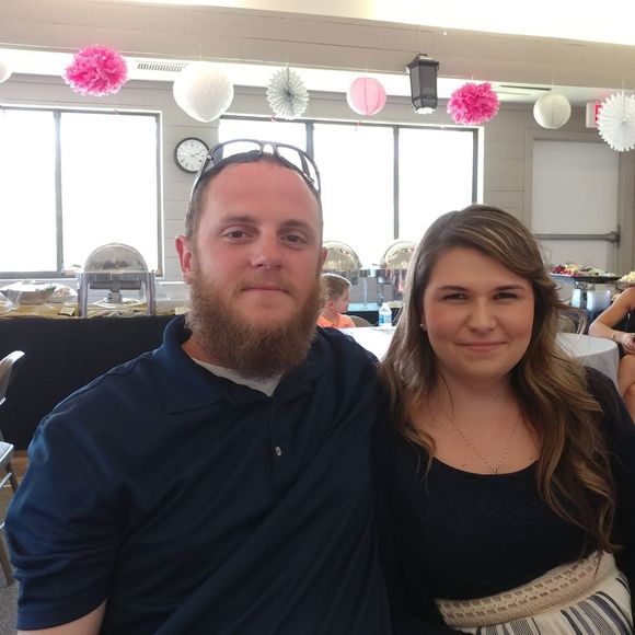 Meet your Posher, Nicole - Picture 1 of 1